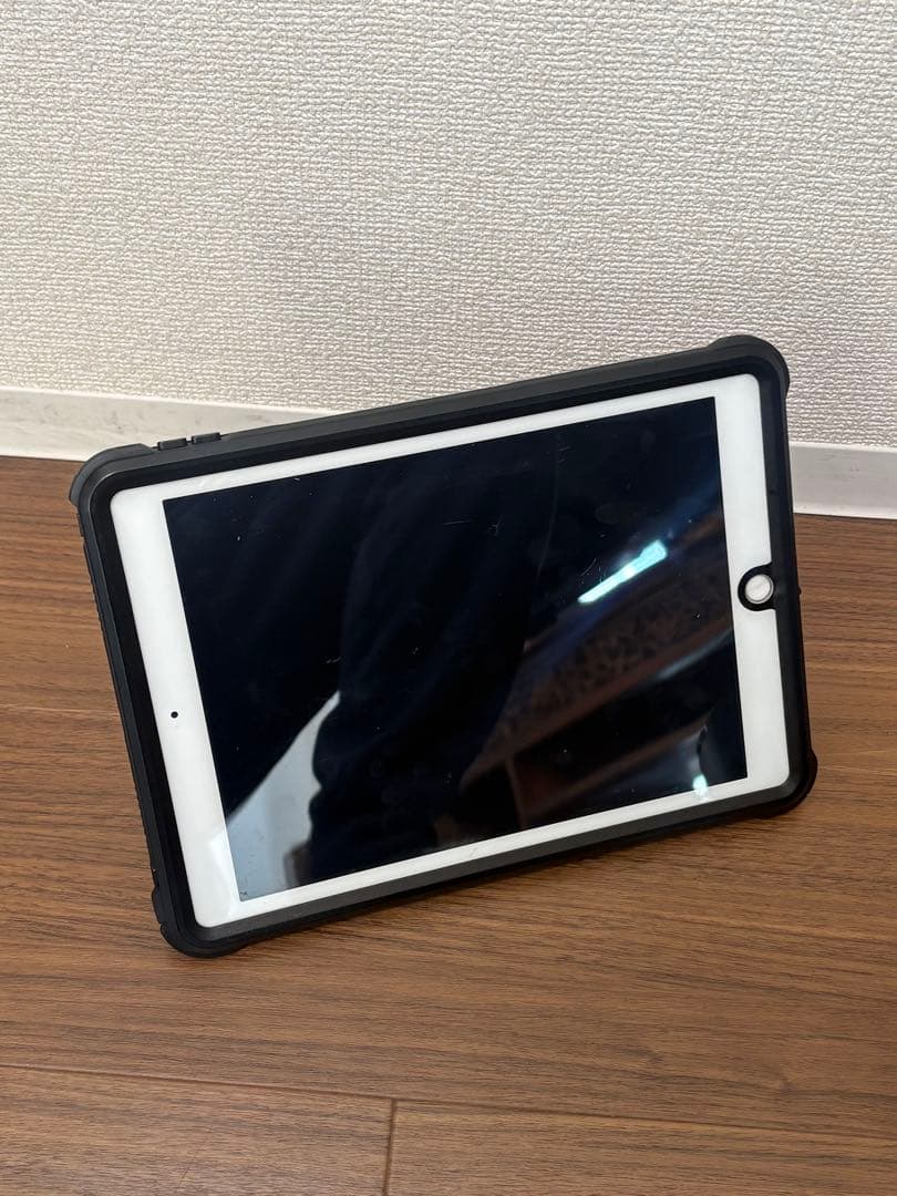 Apple iPad 第6世代 32GB セルラー 中古 - メルカリ