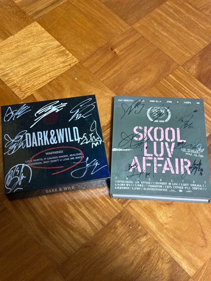 【値下げしました】BTS 防弾少年団　直筆サイン入りCD 値下中！！！BTS 防弾少年団 (3名当選) サイン入りCD - メルカリ