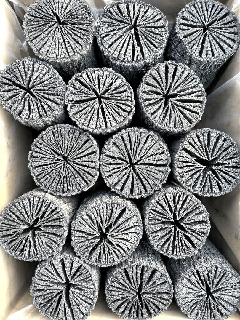 【愛媛産】クヌギ炉用　太め胴炭15本 愛媛産】クヌギ炉用 太め胴炭15本 愛媛産】クヌギ炉用胴炭約5kg 【愛媛