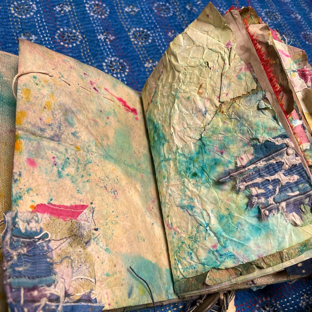 庭の本棚 「襤褸の本9〜異世界の街〜」 ジャンクジャーナル - メルカリ