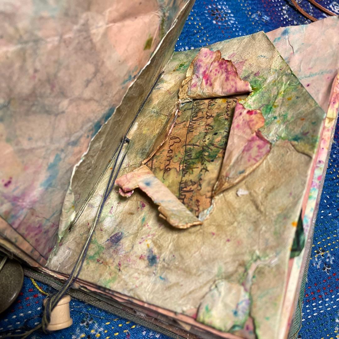 庭の本棚 「襤褸の本9〜異世界の街〜」 ジャンクジャーナル - メルカリ