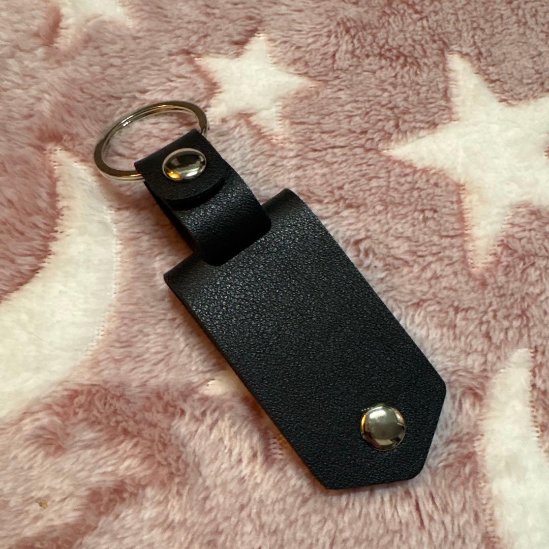 ASTROムンビンPUレザーフォトキーホルダー - メルカリ