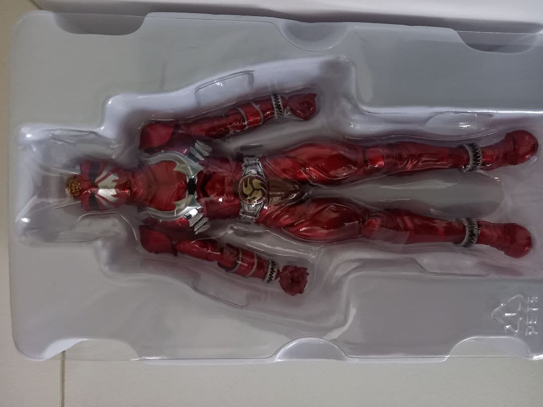S.H.Figuarts（真骨彫製法） 仮面ライダー響鬼紅
