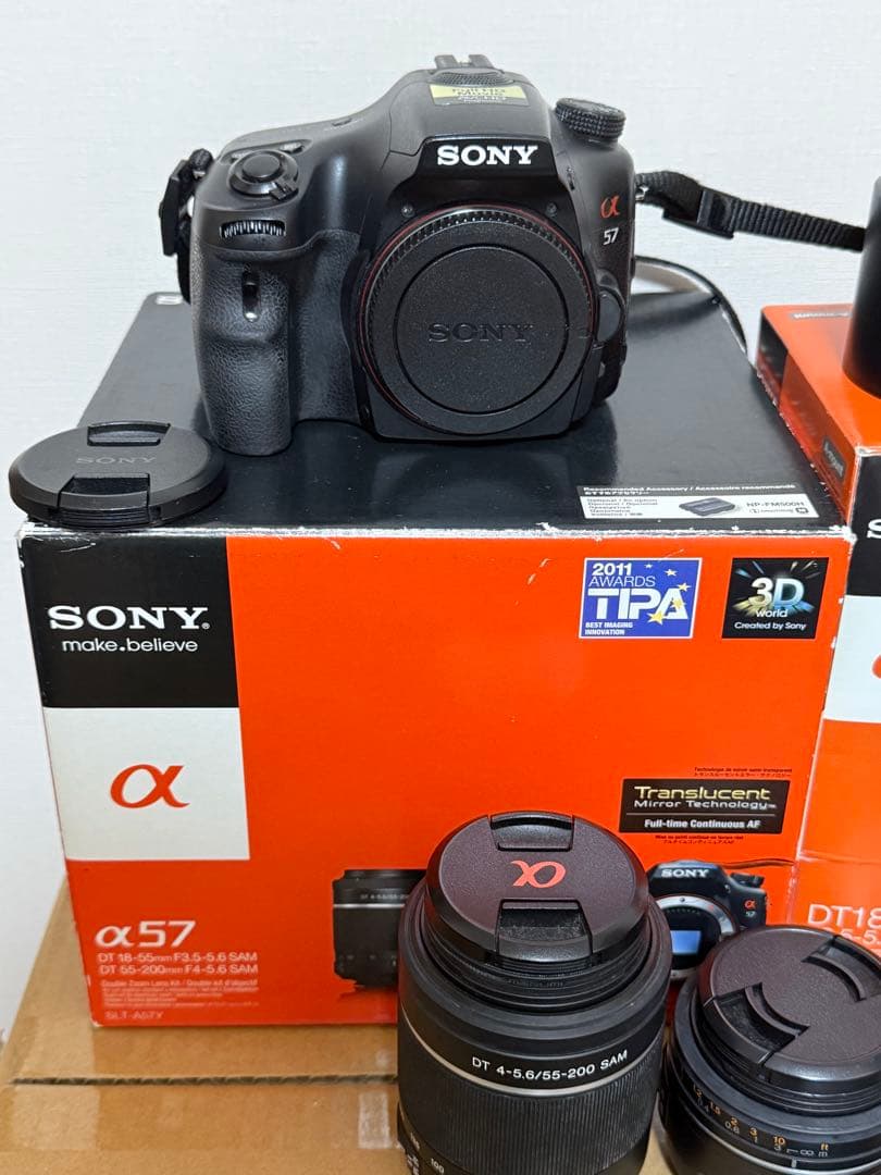 Sony α57 デジタル一眼レフカメラ 本体とレンズセット - メルカリ