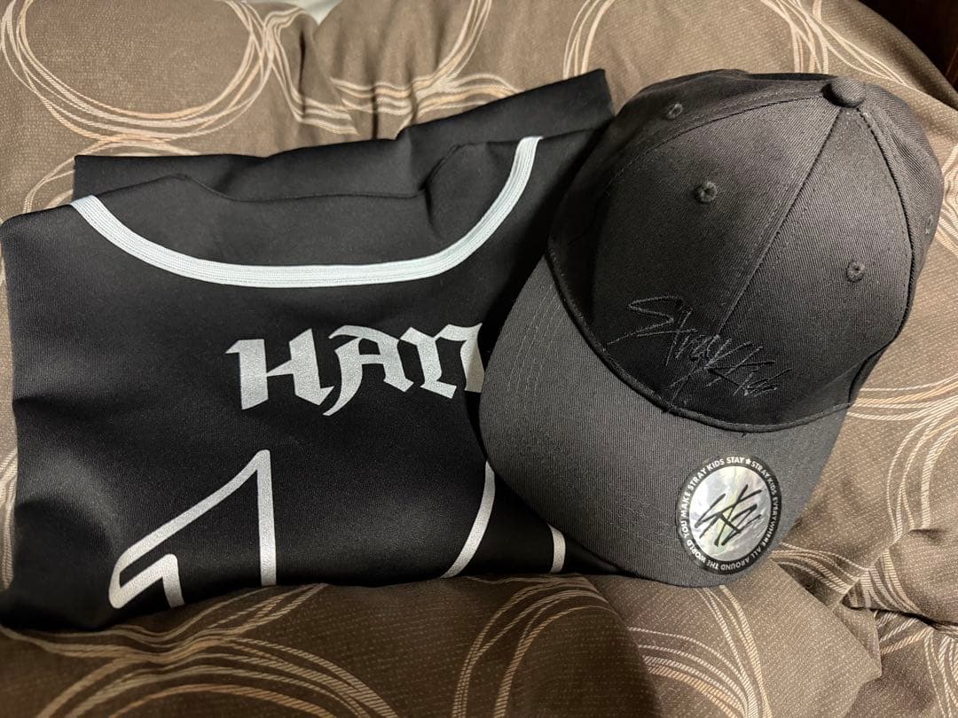 straykids ハンジソン ユニフォーム dominATE エコパ キャップ - メルカリ