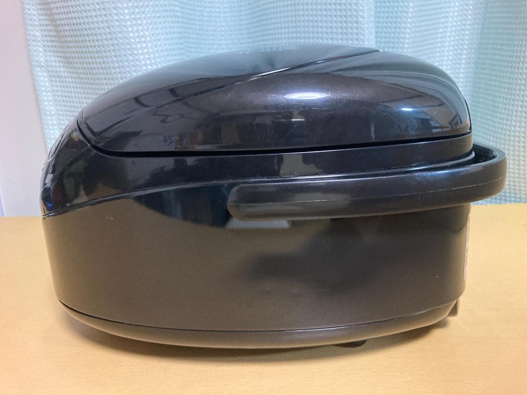 ★美品★ TOSHIBA RC-6XM IH炊飯器 黒 0.63l 2021年製