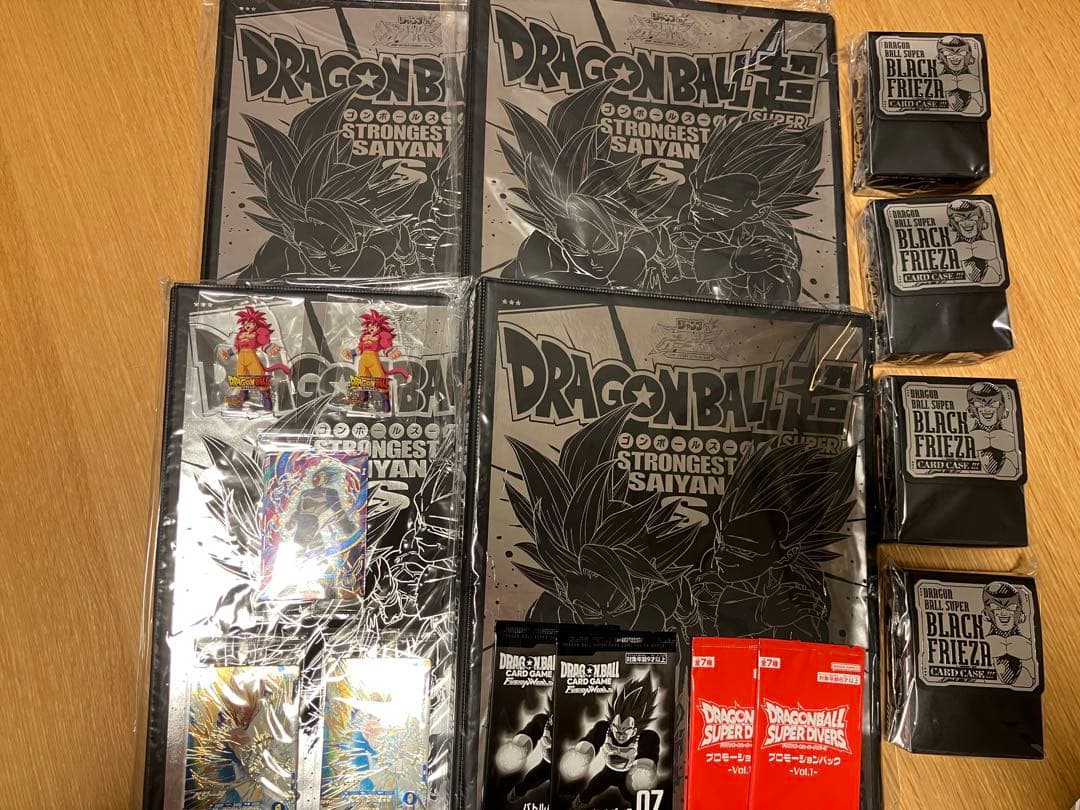 JVC限定　ドラゴンボール超　バインダー　カードケース　2種×4セット ジャンバル2023限定商品 ドラゴンボール超・遊戯王『9ポケット