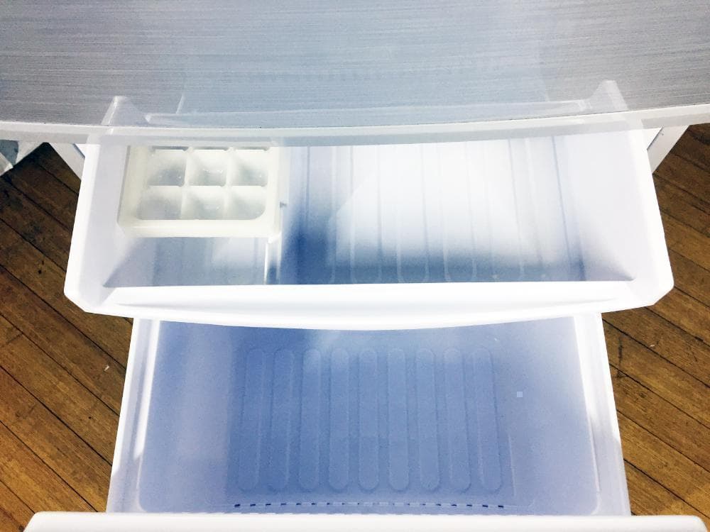 ☆2015☆美品中古☆SHARP 137L 冷蔵庫【SJ-D14A-S】N001 - メルカリ