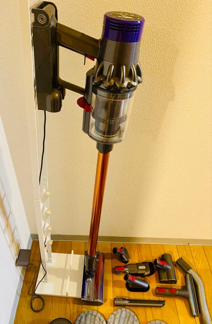 豪華セット】ダイソンV10＋水拭きヘッドRULA＋壁穴不要スタンド＋付属