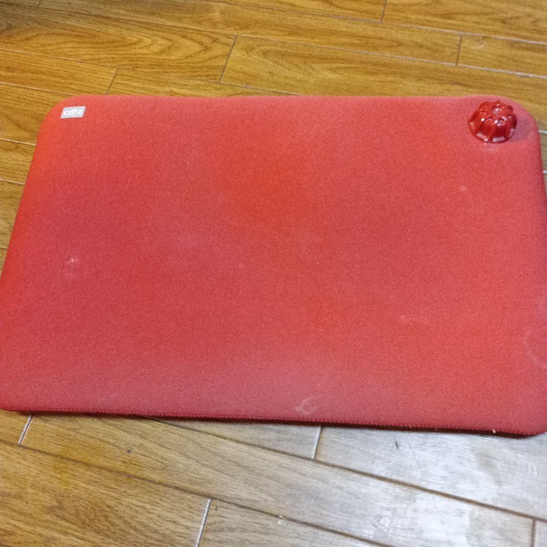 お湯をいれるだけ からだを温めると肩こりが消えるダイエットにもCLOZ湯たんぽ クロッツ やわらか湯たんぽ 肩用タイプ（ブラック）湯量0.8L｜送料無料