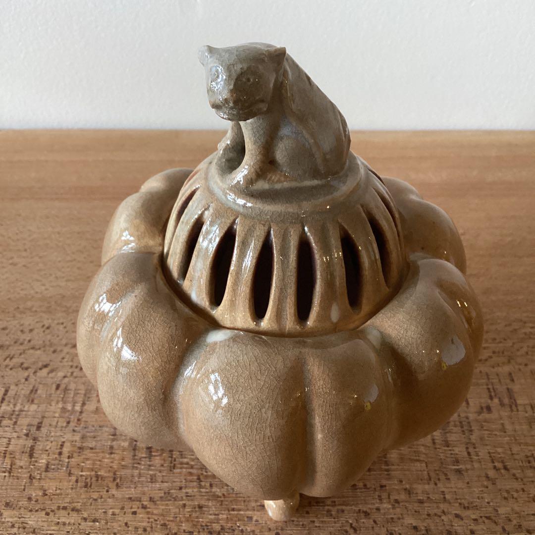 三つ足の香炉台 菊形 獅子頭 茶道具 陶器 - メルカリ