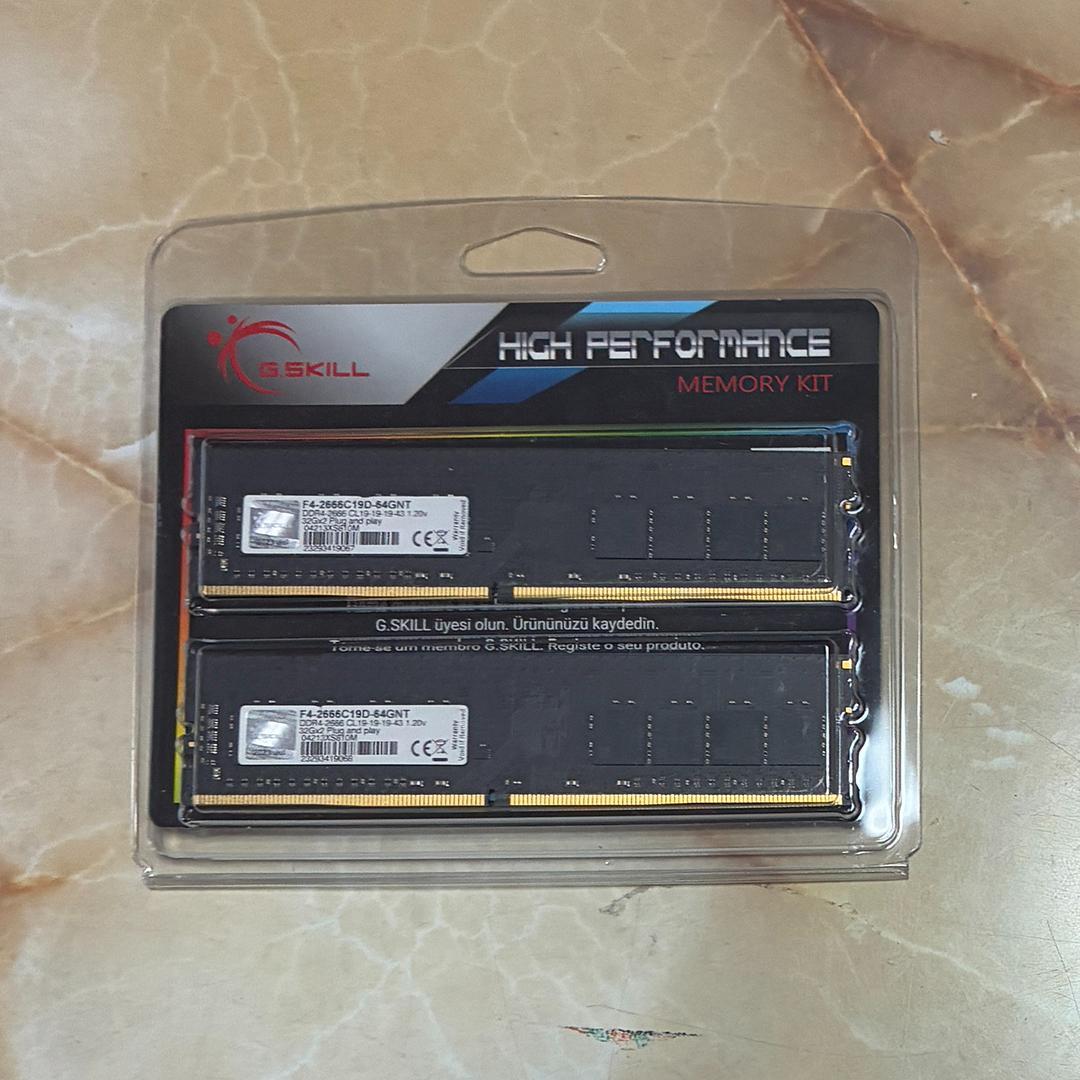 G.Skill F4-2666C19D-64GNT DDR4メモリ 32GBx2 G.Skill F4-2666C19D-64GNT Value 288pin DDR4-2666 CL19-19-19 64GB
