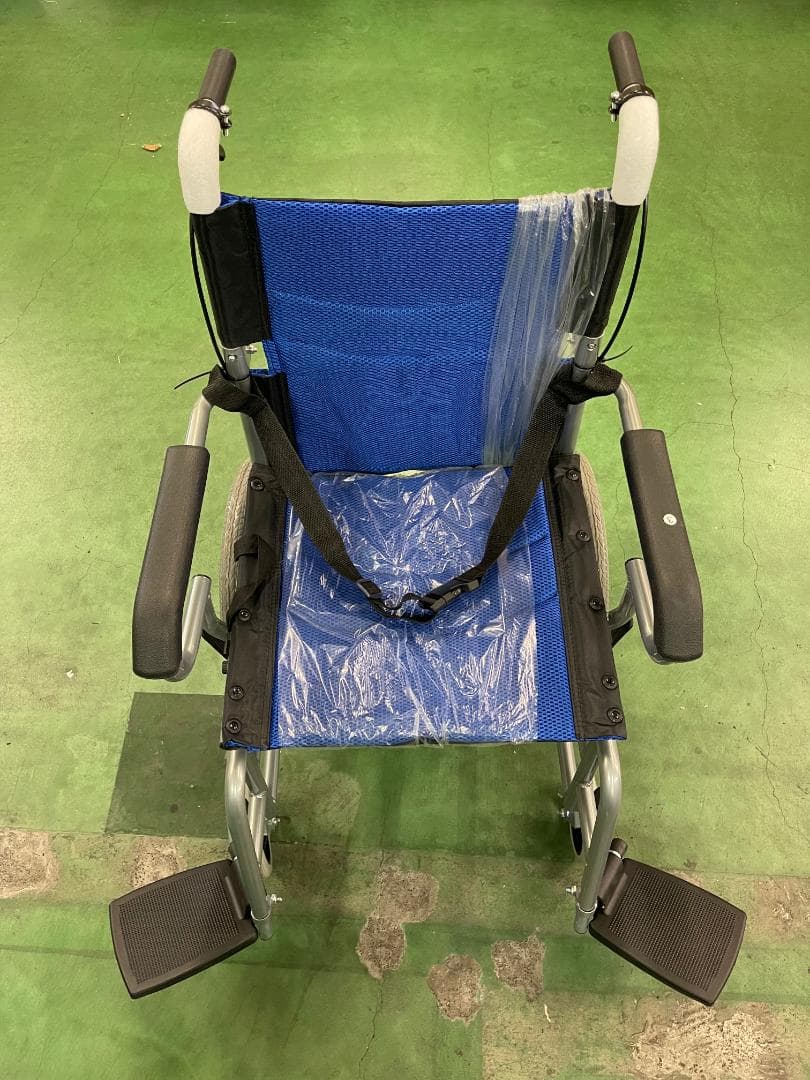 折りたたみ車椅子 軽量 介助型 耐荷重100kg 背折れ 透気性 青 - メルカリ