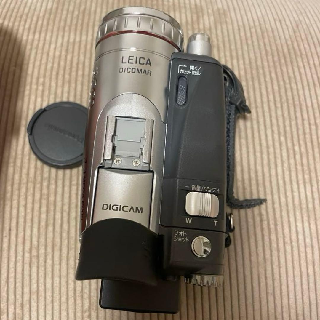 ジャンク品⭐︎Panasonicのデジタルビデオカメラ NV-GS200 - メルカリ