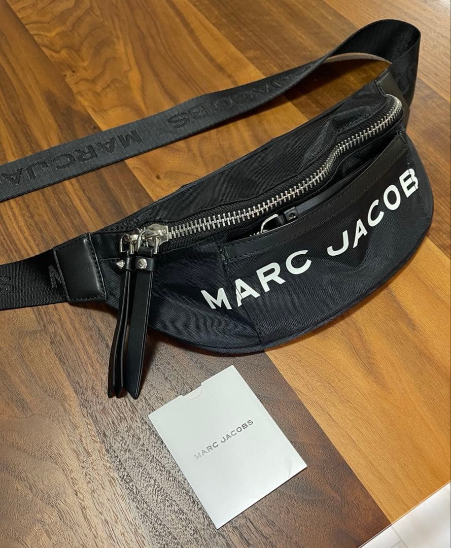 マークジェイコブス サスペリア スリングバッグ ボディバッグ ウエストポーチ 黒 マーク ジェイコブス MARC JACOBS マークジェイコブス ボディバッグ
