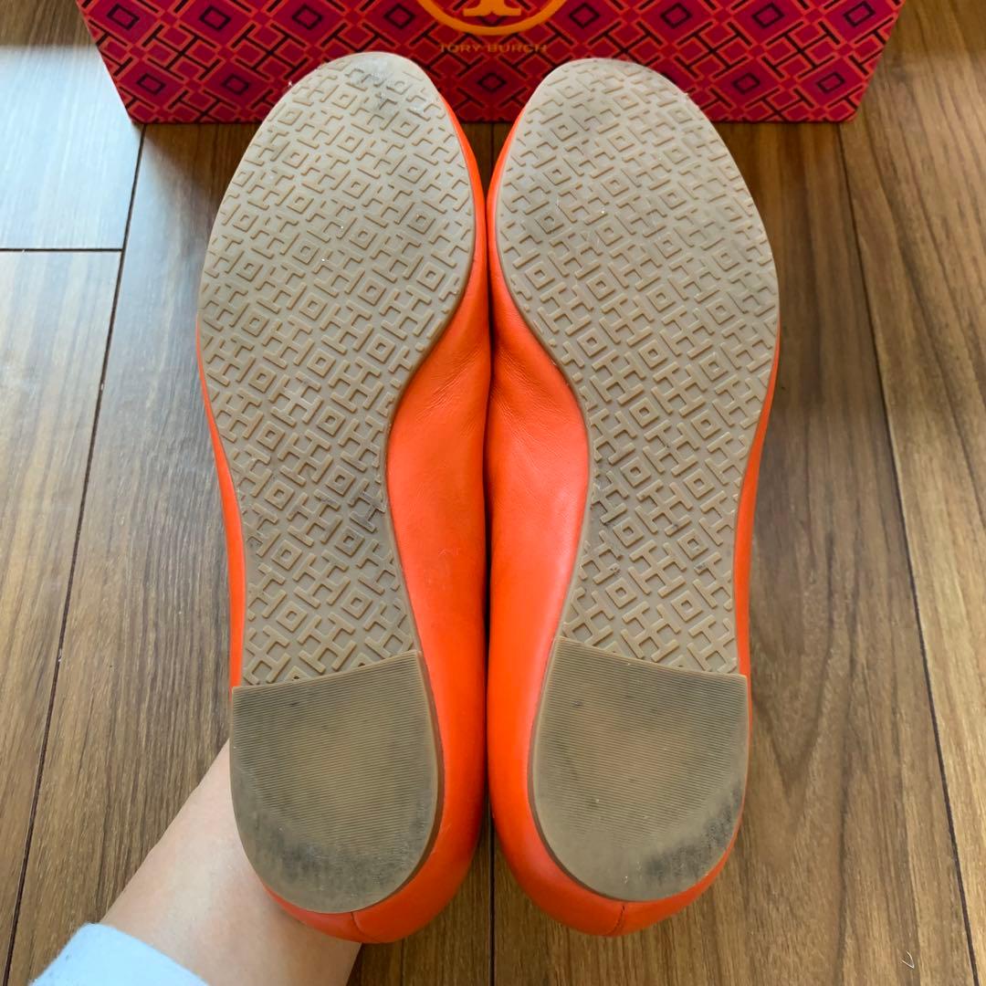 【美品】Tory Burchフラットシューズ 朱色 オレンジ／23.5cm