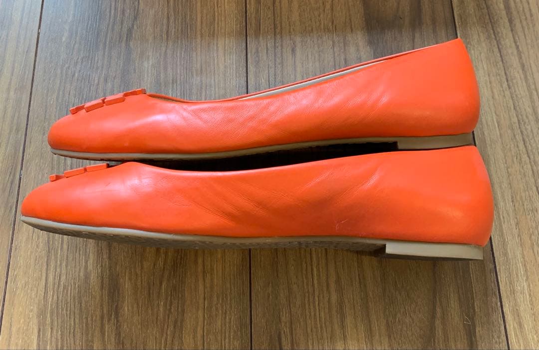 【美品】Tory Burchフラットシューズ 朱色 オレンジ／23.5cm