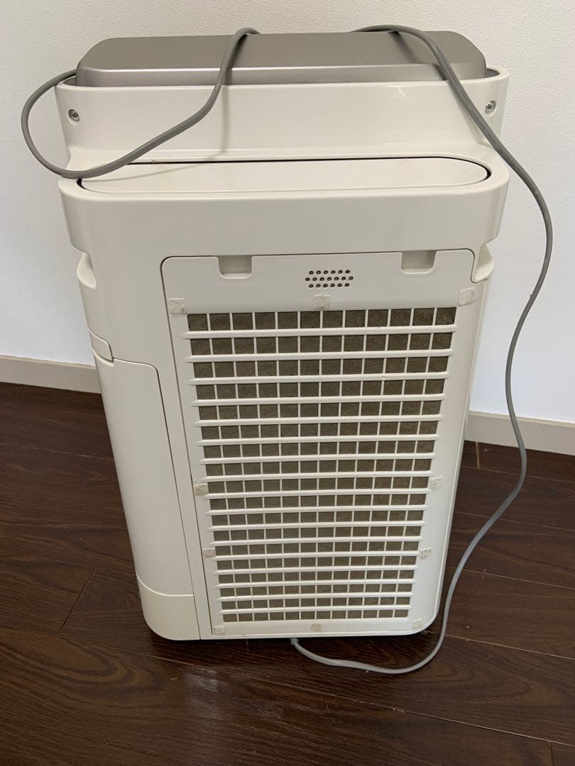 SHARP 加湿空気清浄機 KC-F70-W 2019年製 - メルカリ