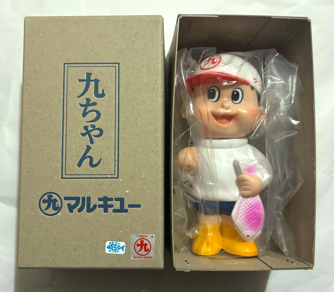 釣りフェス MIROCK TOY ミロクトイ 九ちゃん ソフビ マルキュー - メルカリ