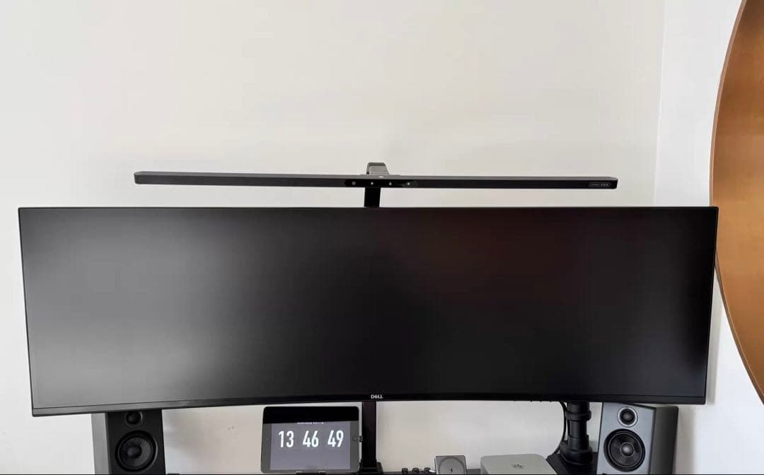 DELL U4919DW 49インチ　ウルトラワイド曲面モニター　美品 DELL 49インチ 5K・湾曲のウルトラワイドモニター（U4919DW）の