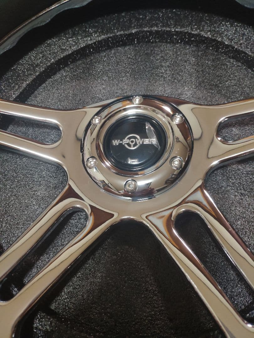 新品 ハーフラップスエードレザー ビレットステアリング350 MOMOピッチ