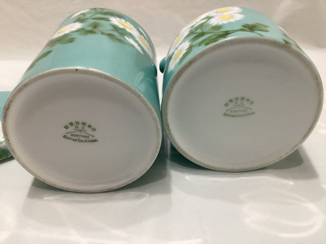 オールドノリタケ 陶器製煙草入れ、灰皿 青地白菊 ビンテージ