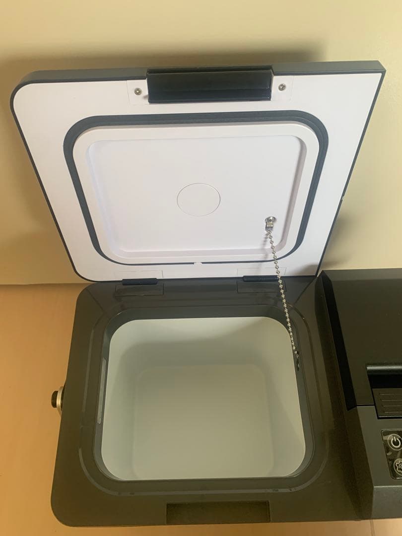 y277 車載冷蔵庫 9L -20℃～10℃ 45W 12V/24V