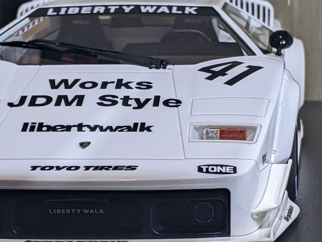 TOPSPEED 1/18 ランボルギーニ カウンタック LB-WORKS 東京オート