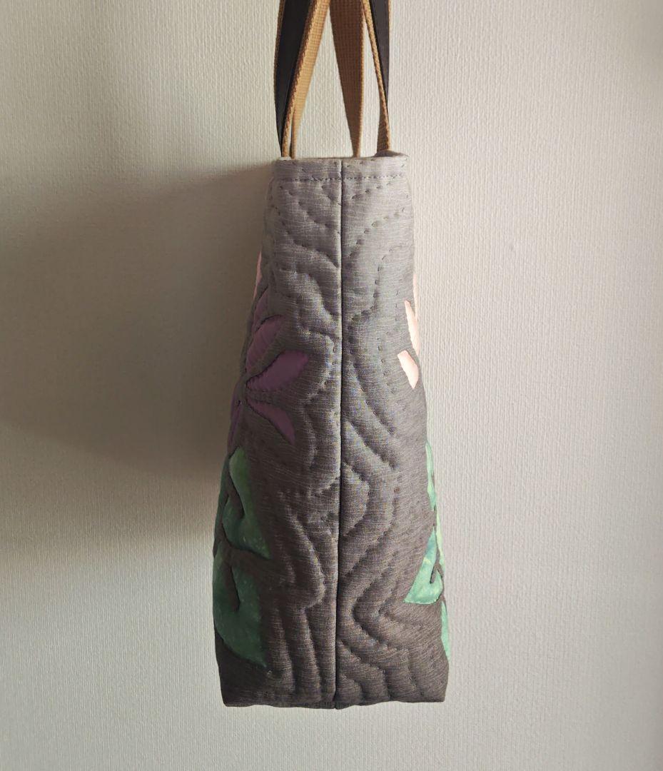 フラワー様専用！ハンドメイド ハワイアンキルトバッグ （シクラメン）