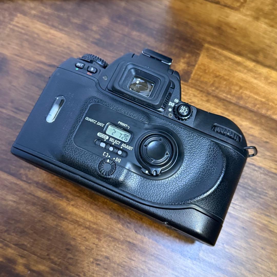 ニコン F80D + NIKKOR 35mm f2D + 28mm f2.8D - メルカリ