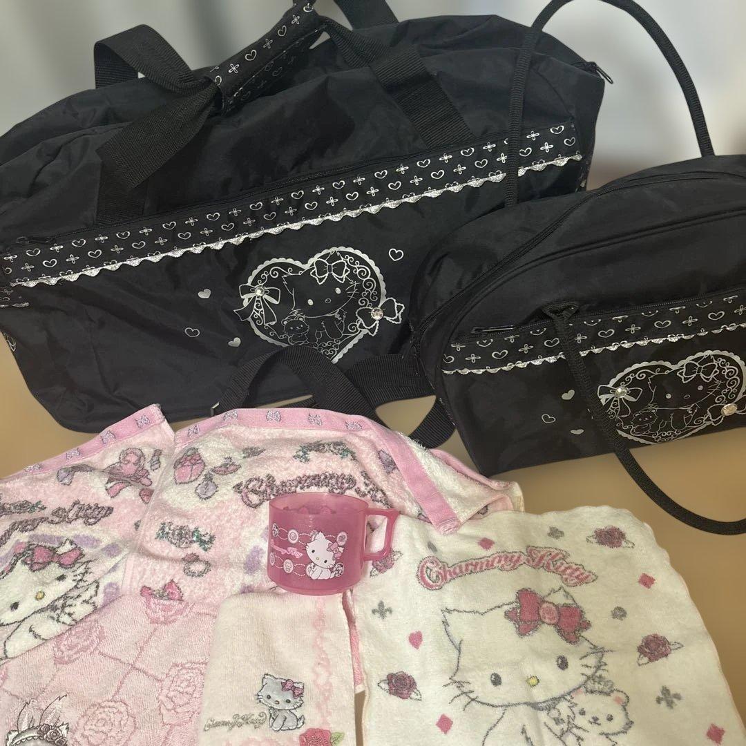 チャーミーキティ　激レア　ボストンバック ハンドバッグ　ハンカチ　コップ　セット チャーミーキティ 激レア ボストンバック ハンドバッグ ハンカチ