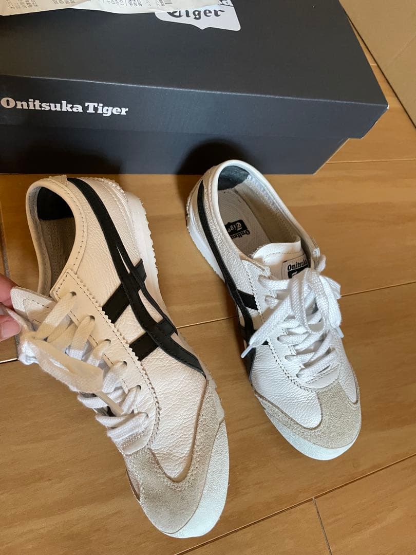 Onitsuka Tigerメキシコ66 ホワイト/ブラック 22.5cm