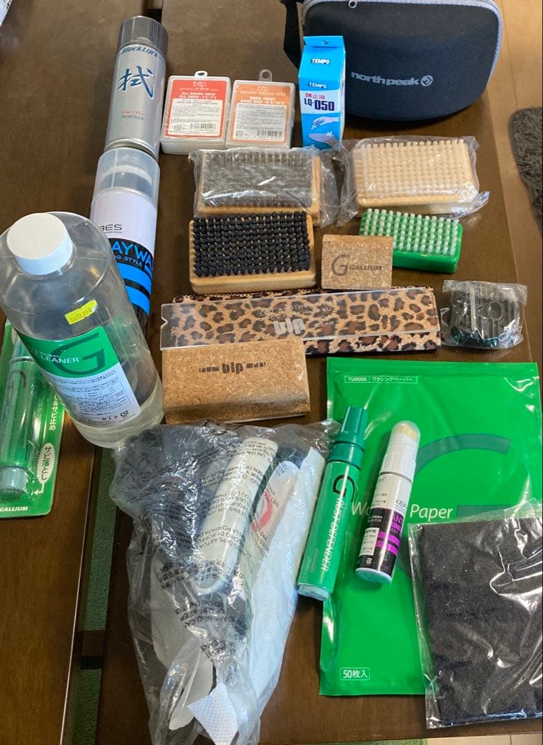 プ*ン様 スノーボードのワックスセット、アイロン、ブラシ付き スキー スノボメンテナンス用blpホットワックスセット最速マスター12点