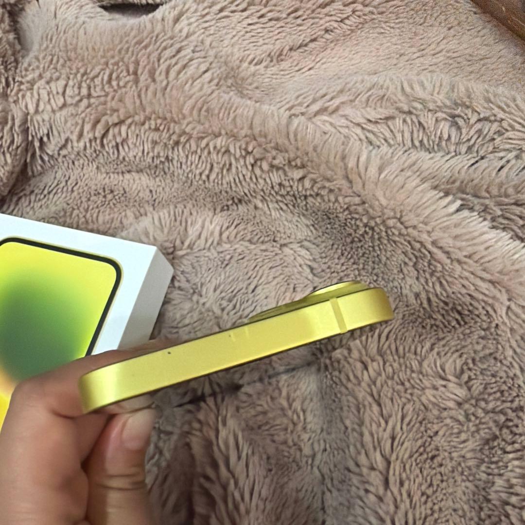 iPhone14 256GB 本体 リアカメラ故障 ジャンク品 - メルカリ