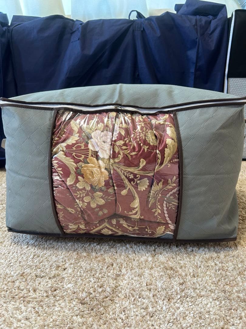 最高級羽毛掛け布団　中綿／ハンガリアンホワイトグースダウン95% 1.4Kg