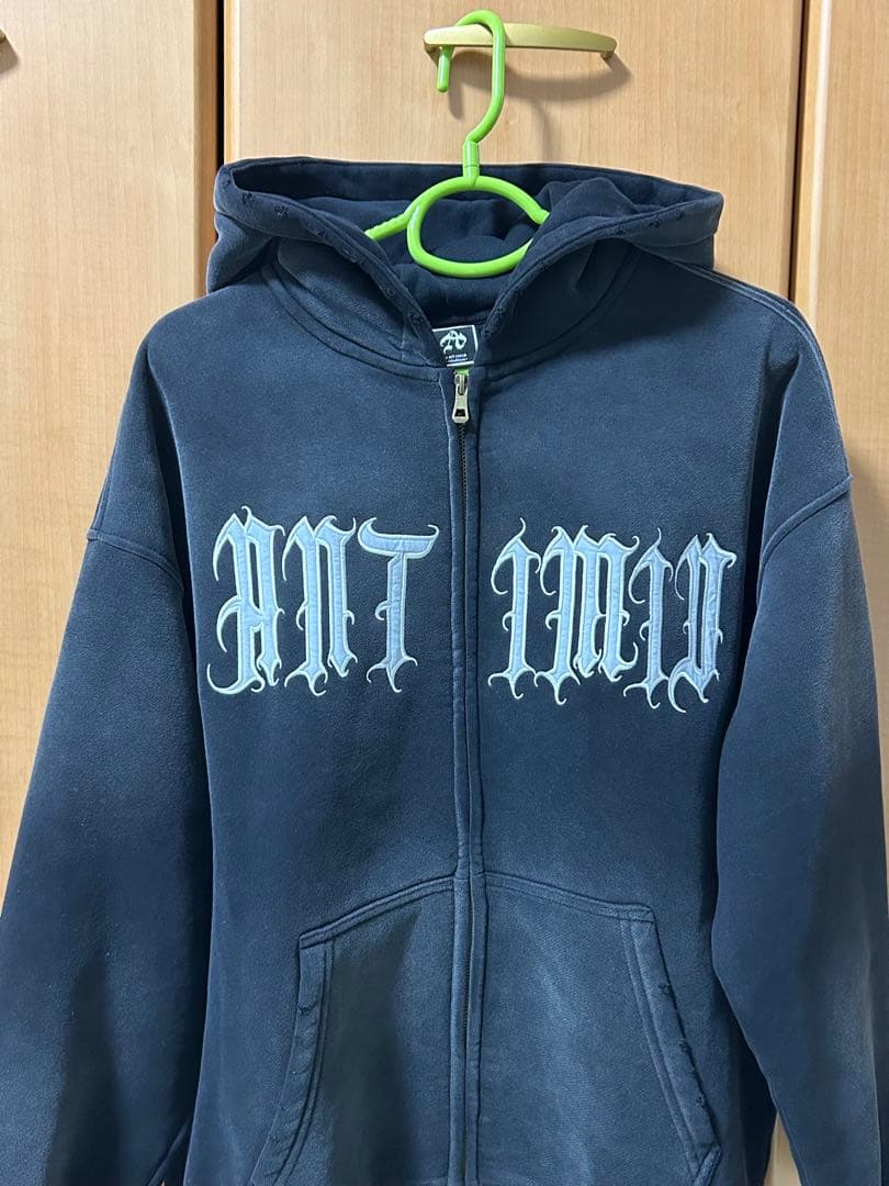 antimidアンチミッド ジップパーカー - メルカリ