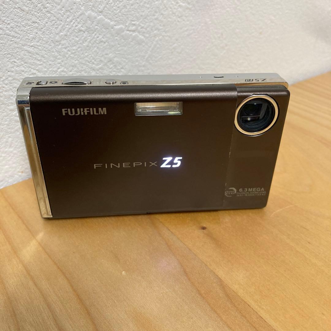 美品】FUJIFILM FINEPIX Z5 充電器付き 動作確認済 - メルカリ