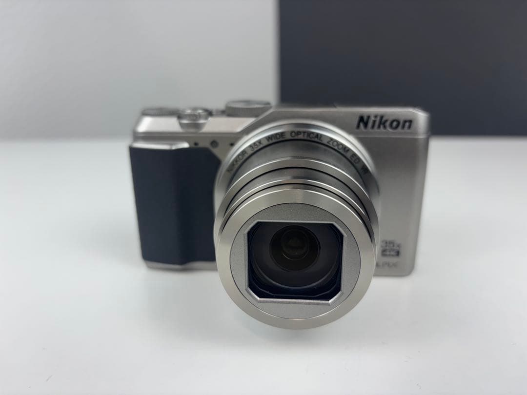 【極美品】Nikon COOLPIX A900 シルバー　デジタルカメラ Amazon | Nikon デジタルカメラ COOLPIX A900 光学35倍ズーム 2029万