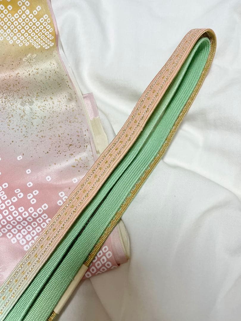 い*ん様 訪問着 付け下げ 着物 色無地 スワトウ刺繍 - メルカリ