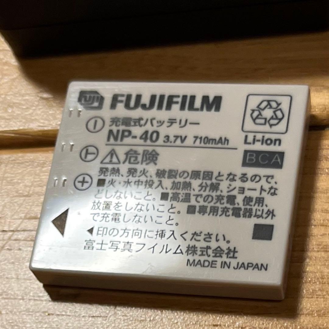 Fujifilm FinePix Z5 富士フィルム 充電器 XDカード128 - メルカリ
