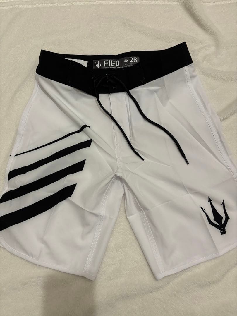 FIED ファイド　サーフパンツ　水着 サイズMホワイト ストライプ　フィジーク 2026年最新】fiedサーフパンツの人気アイテム - メルカリ