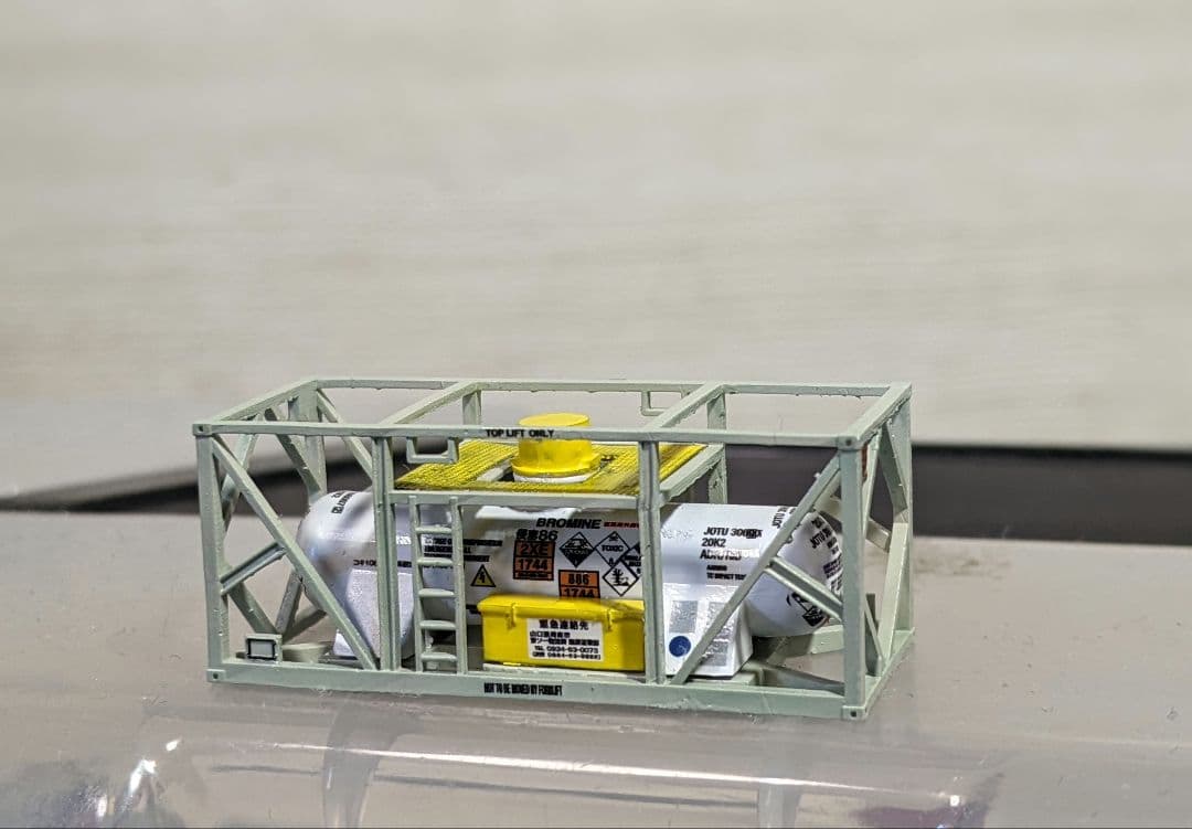 Nゲージ JOTU 306007 20K2（侵毒86 臭素専用）タンク コンテナ - メルカリ