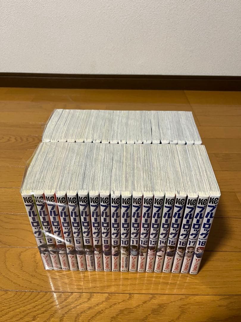 ブルーロック 1巻〜37巻 全巻セット 帯付き多数 新品未開封3冊有り