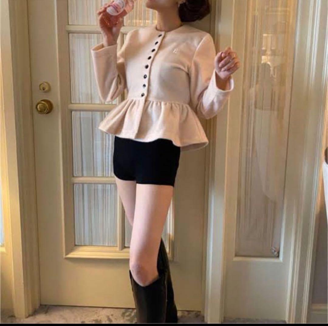 Bibiy ペプラムカーディガン ピンク - メルカリ