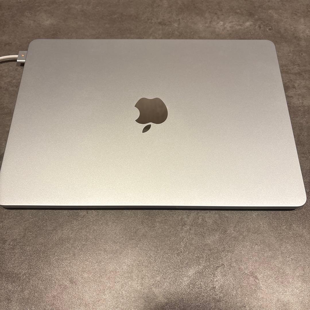 MacBook Air 13インチ　スカイブルー Apple MacBook Air 13.6インチ Liquid Retinaディスプレイ MC6T4J/A