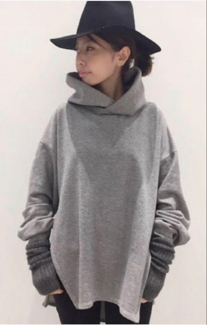 アパルトモン別注AMERICANAサイドジップパーカー☆グレー - メルカリ