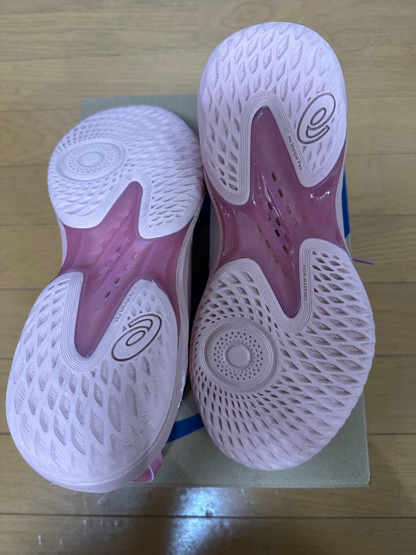 アシックスGLIDE NOVA FF 4 24.5cm ピンク美品