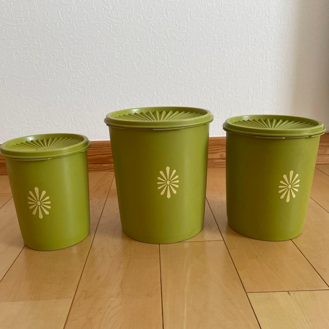 タッパーウェア 3つセット 緑色 保存容器 マキシデコレーター - メルカリ