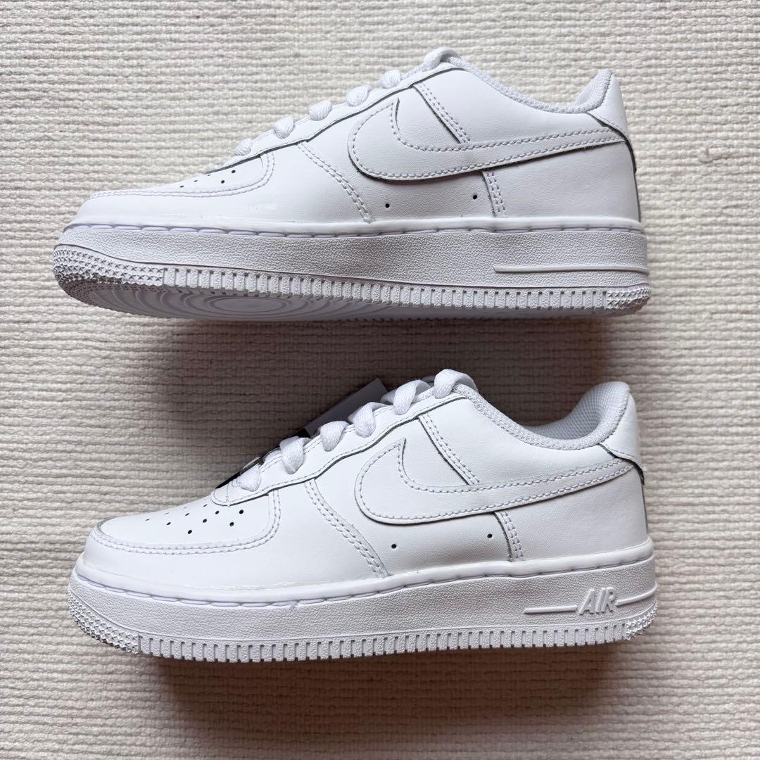 新品 NIKE AIRFORCE 1 LE (GS) 21.5cm