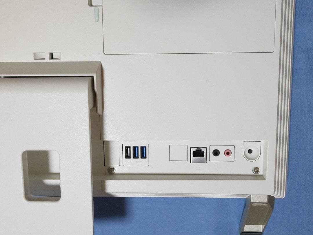 21.5型ESPRIMO FH52/R Core i5/SSD512G/12G - メルカリ